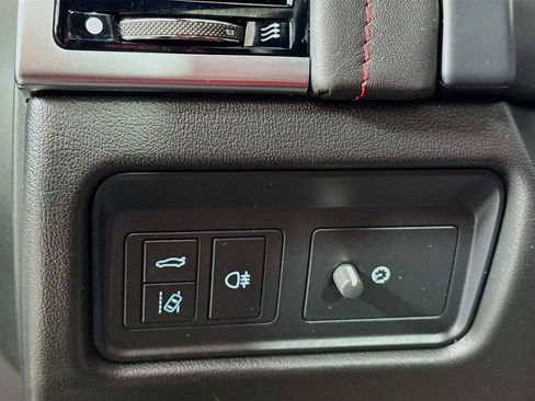 Used 2021 Jaguar F-TYPE Coupe image 10