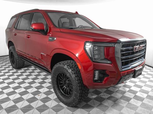 Used 2024 GMC Yukon AT4 image 4