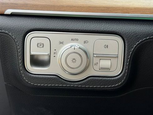 Used 2020 Mercedes-Benz GLE 350 4MATIC image 29