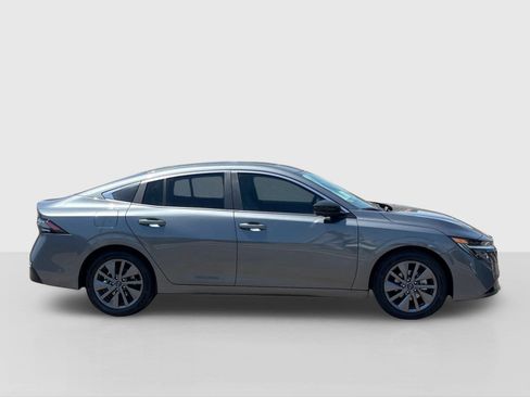 New 2026 Nissan Sentra SL w/ Floor Mat Package FWD image 6