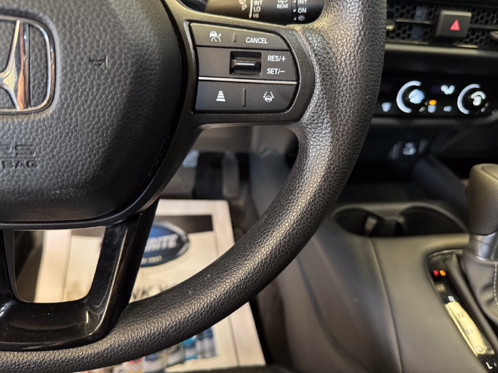 Used 2025 Honda HR-V LX image 12