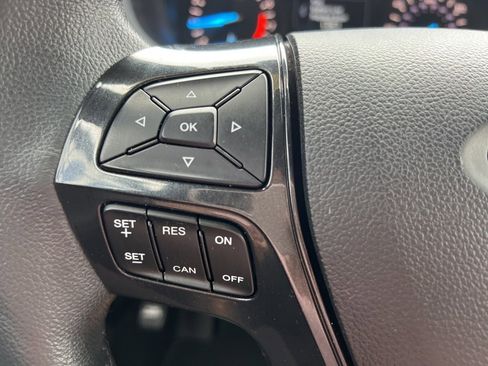 Certified 2019 Ford Explorer XLT image 28