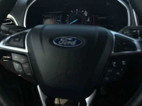 Used 2019 Ford Edge SEL w/ Equipment Group 201A AWD/4WD image 30
