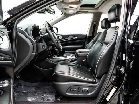 Used 2020 INFINITI QX60 Luxe w/ Essential Package image 16