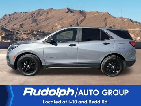 Used 2024 Chevrolet Equinox LS w/ LS Convenience Package image 2