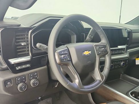 Certified 2025 Chevrolet Silverado 3500 High Country w/ High Country Premium Package AWD/4WD image 13