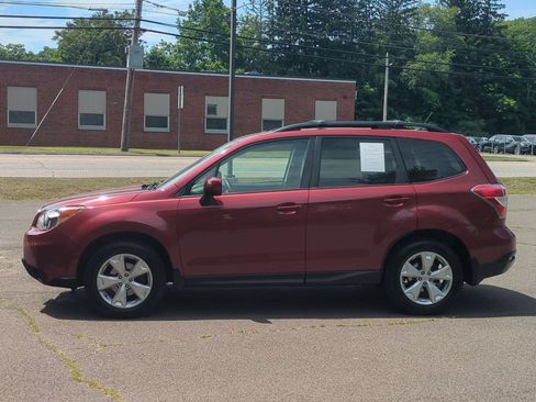 Used 2015 Subaru Forester 2.5i Premium AWD/4WD image 7