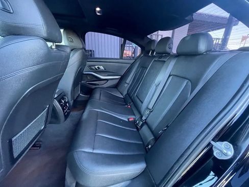 Used 2020 BMW 330i Sedan w/ Convenience Package RWD image 15