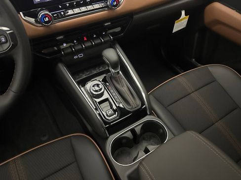 New 2026 GMC Canyon AT4 w/ Technology Plus Package AWD/4WD image 15
