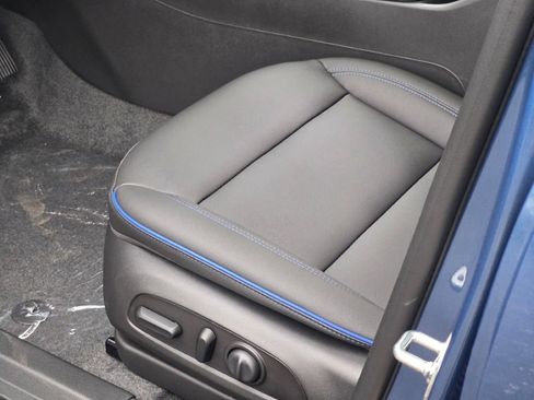 New 2026 Buick Envista Sport Touring w/ Convenience I Package FWD image 8