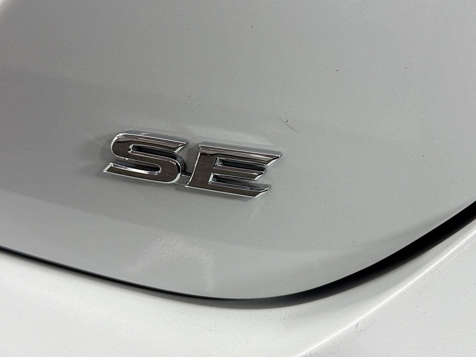 Certified 2023 Toyota Camry SE FWD image 13
