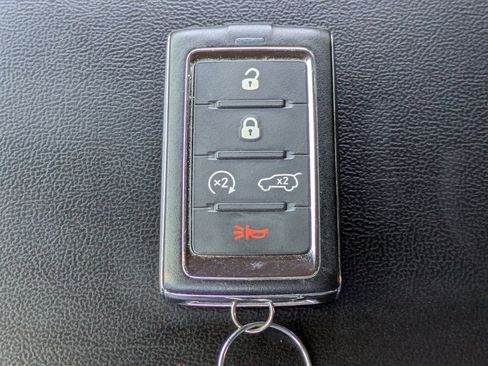 Used 2021 Jeep Grand Cherokee L Laredo image 34