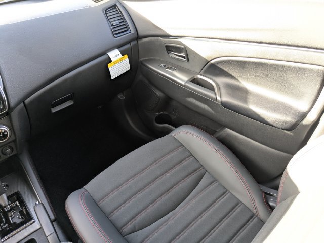 New 2027 Mitsubishi Outlander Sport SE AWD/4WD image 18