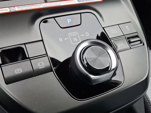 New 2026 Subaru Solterra Premium image 7