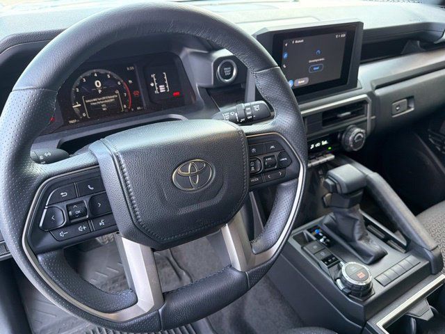 Used 2026 Toyota 4Runner SR5 AWD/4WD image 23