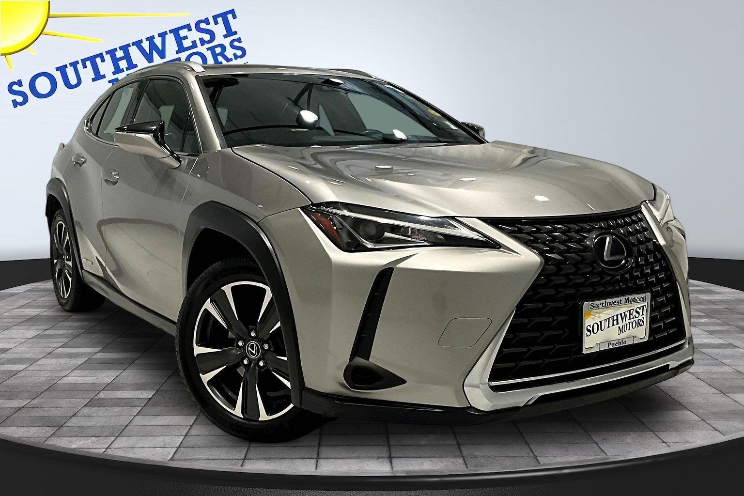 Used 2019 Lexus UX 250h w/ Accessory Package 2 AWD/4WD image 3