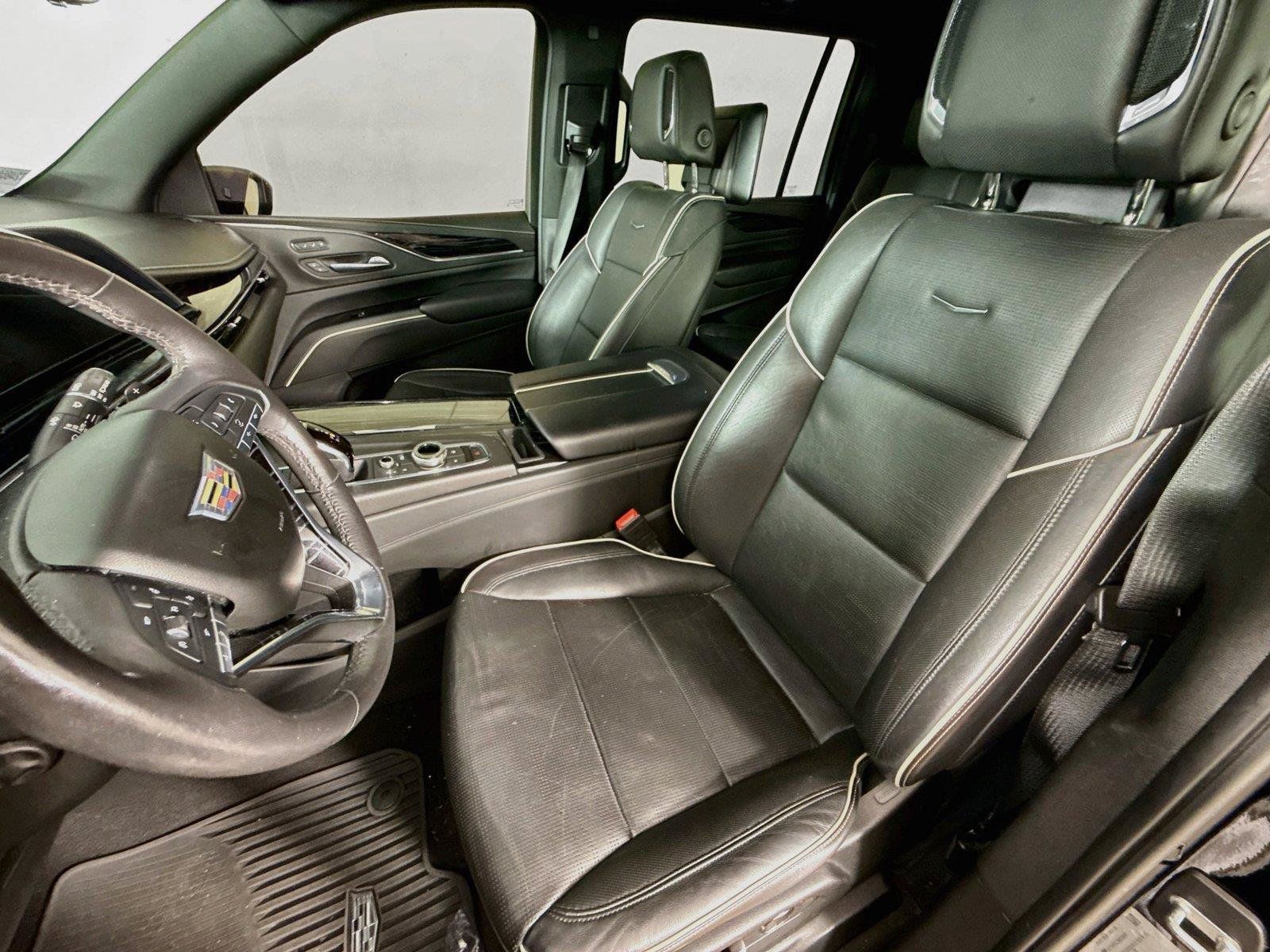 Used 2021 Cadillac Escalade ESV Sport w/ Driver Assist Tech Package AWD/4WD image 5