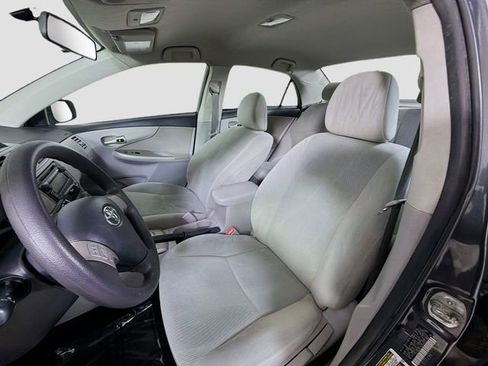 Used 2012 Toyota Corolla LE image 11