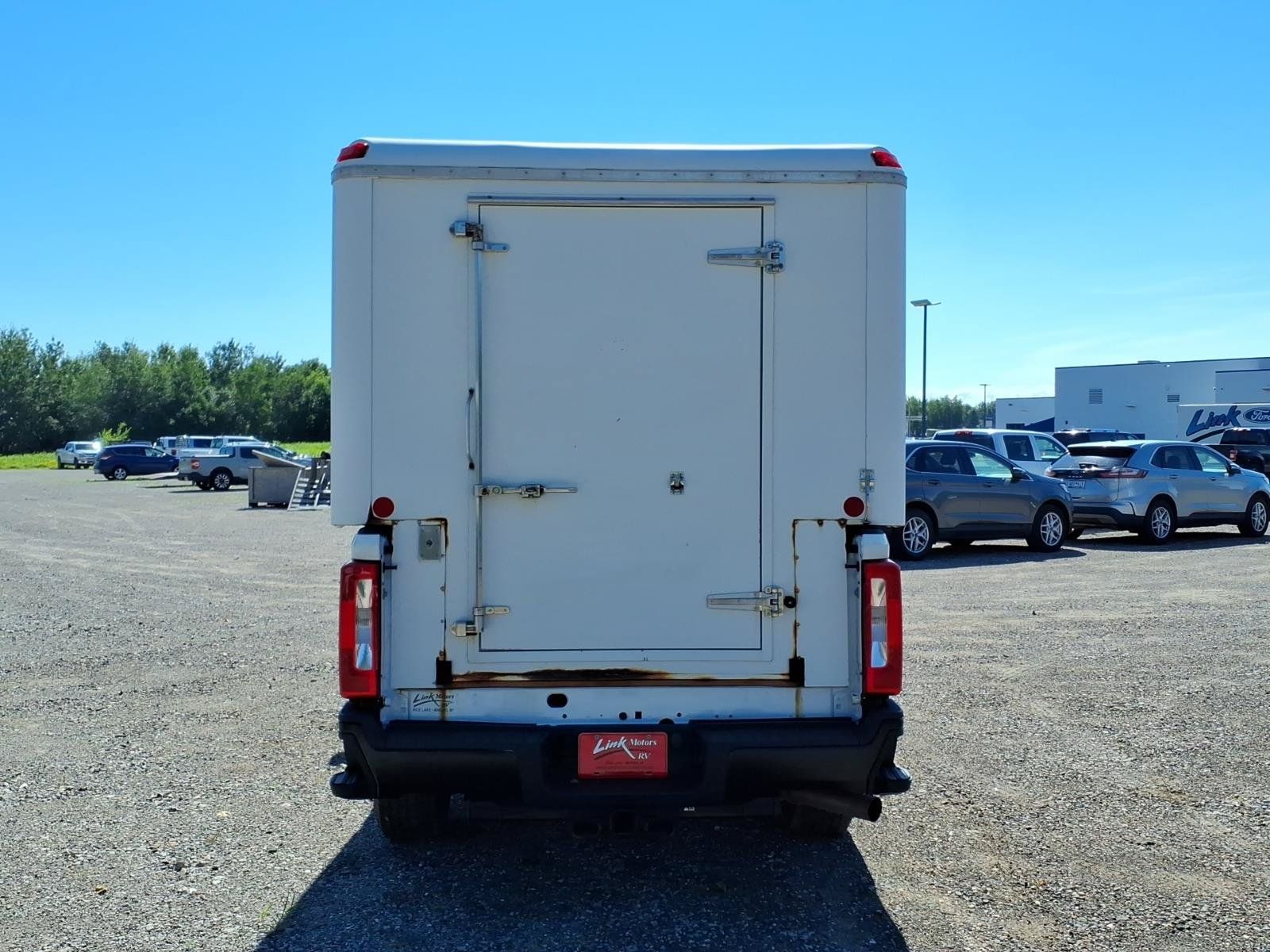 Used 2024 Ford F250 XL RWD image 4