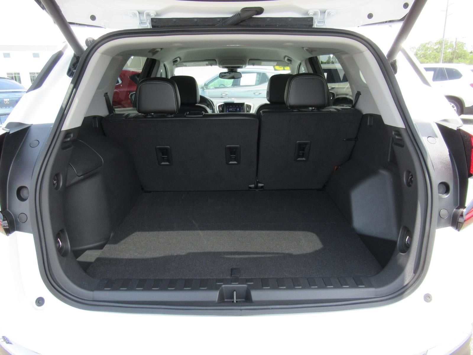 Used 2023 GMC Terrain SLT FWD image 34
