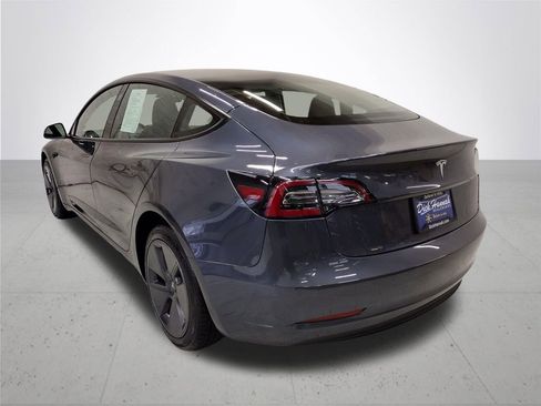 Used 2023 Tesla Model 3 Standard Range image 11