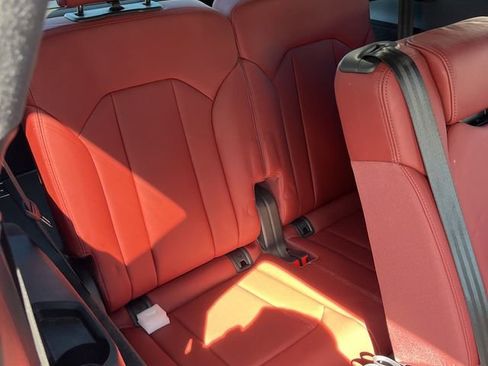 Used 2023 Audi SQ7 Prestige image 14