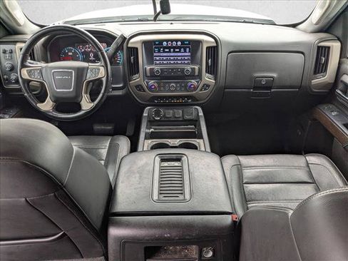 Used 2017 GMC Sierra 2500 Denali w/ Duramax Plus Package AWD/4WD image 14