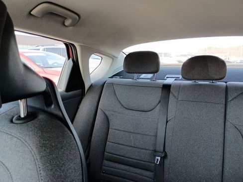 Used 2025 Kia K4 EX image 12