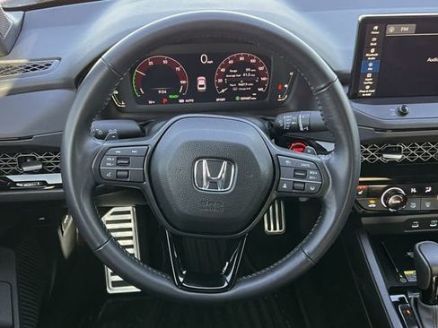 Used 2025 Honda Accord Sport image 13