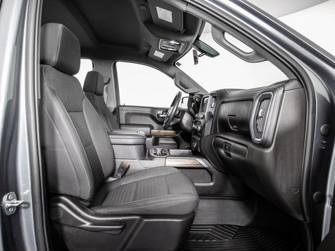 Used 2021 Chevrolet Silverado 1500 LT Trail Boss w/ Bed Protection Package image 9