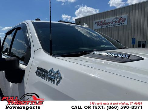 Used 2020 Chevrolet Silverado 2500 High Country w/ Z71 Off-Road Package image 2