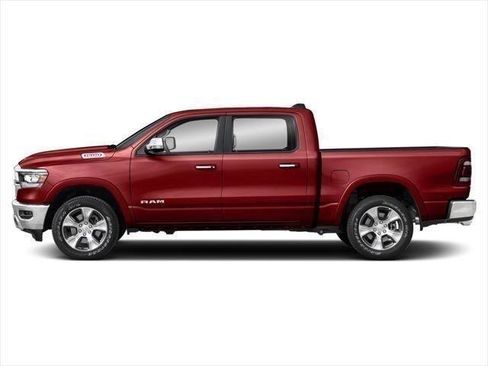 Used 2022 RAM 1500 Laramie AWD/4WD image 14