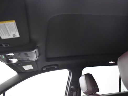 Used 2022 Cadillac XT6 Premium Luxury w/ Technology Package image 23