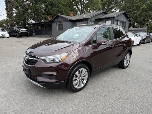 Used 2018 Buick Encore Preferred FWD image 2