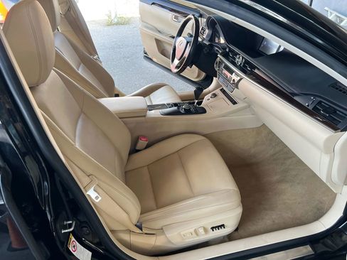 Used 2013 Lexus ES 350 w/ Premium Pkg FWD image 10