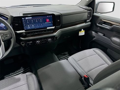 New 2026 GMC Sierra 1500 SLE w/ Preferred Package image 24