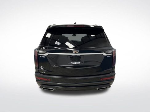 Used 2023 Cadillac XT6 Sport image 15