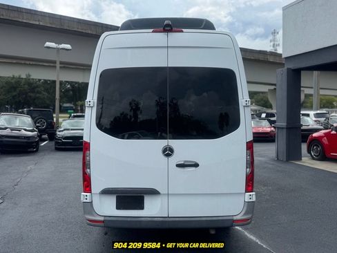 Used 2021 Mercedes-Benz Sprinter 2500 image 5