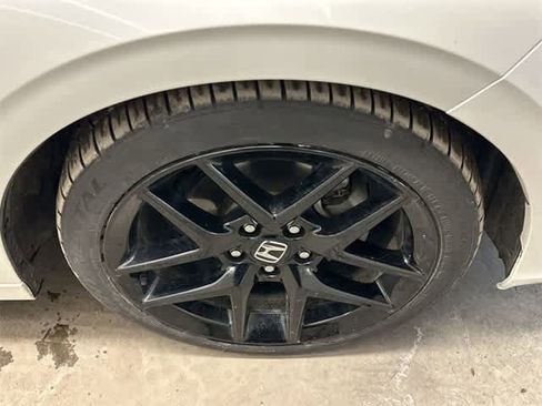 Used 2024 Honda Civic Sport image 5