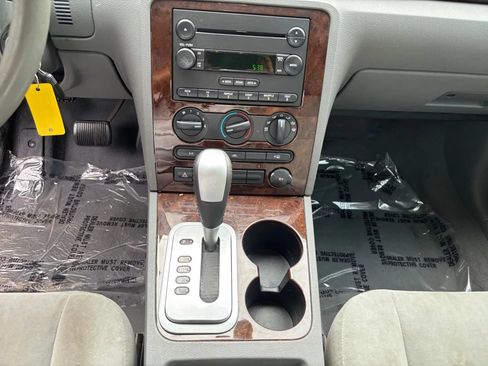 Used 2007 Ford Five Hundred SEL FWD image 11