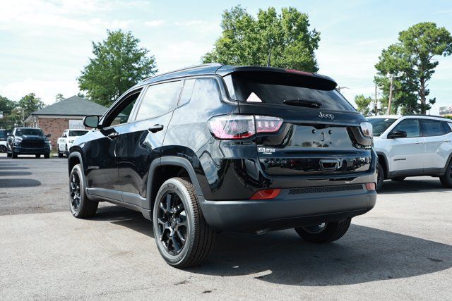 New 2026 Jeep Compass Latitude AWD/4WD image 8