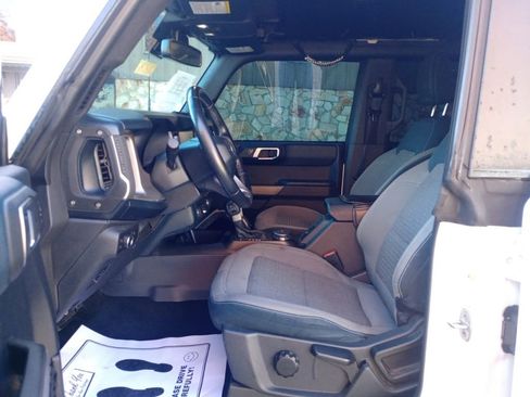 Used 2022 Ford Bronco Outer Banks image 9