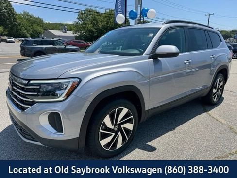 Certified 2025 Volkswagen Atlas SE AWD/4WD image 1