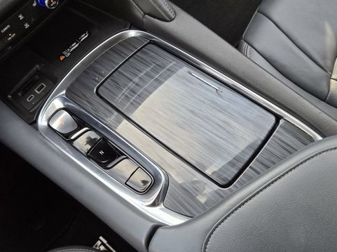 Used 2023 Buick Enclave Essence FWD image 20
