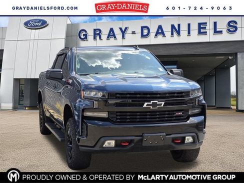 Used 2021 Chevrolet Silverado 1500 LT Trail Boss w/ Convenience Package II AWD/4WD image 1