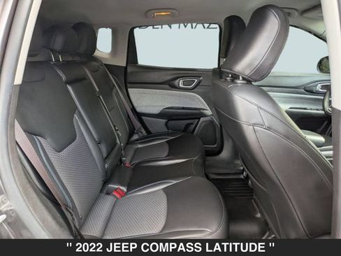 Used 2022 Jeep Compass Latitude FWD image 27
