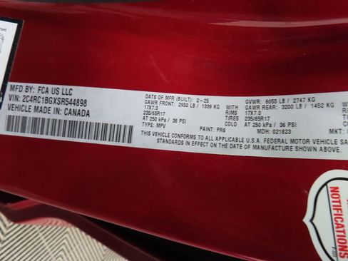 Used 2025 Chrysler Pacifica Select FWD image 55