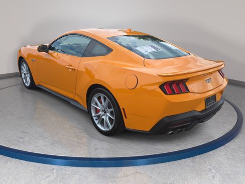 Used 2026 Ford Mustang GT Premium RWD image 7