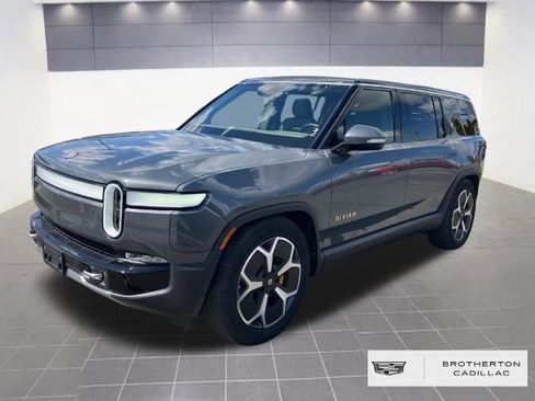 Used 2023 Rivian R1S Adventure image 1