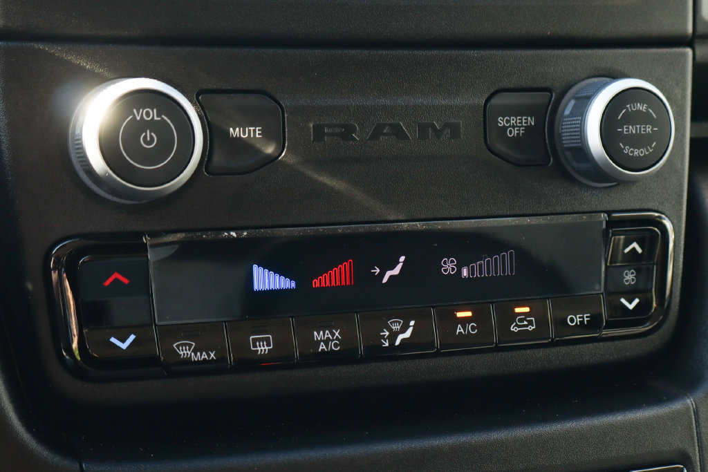 Used 2026 RAM ProMaster 1500 w/ Safety Group FWD image 32